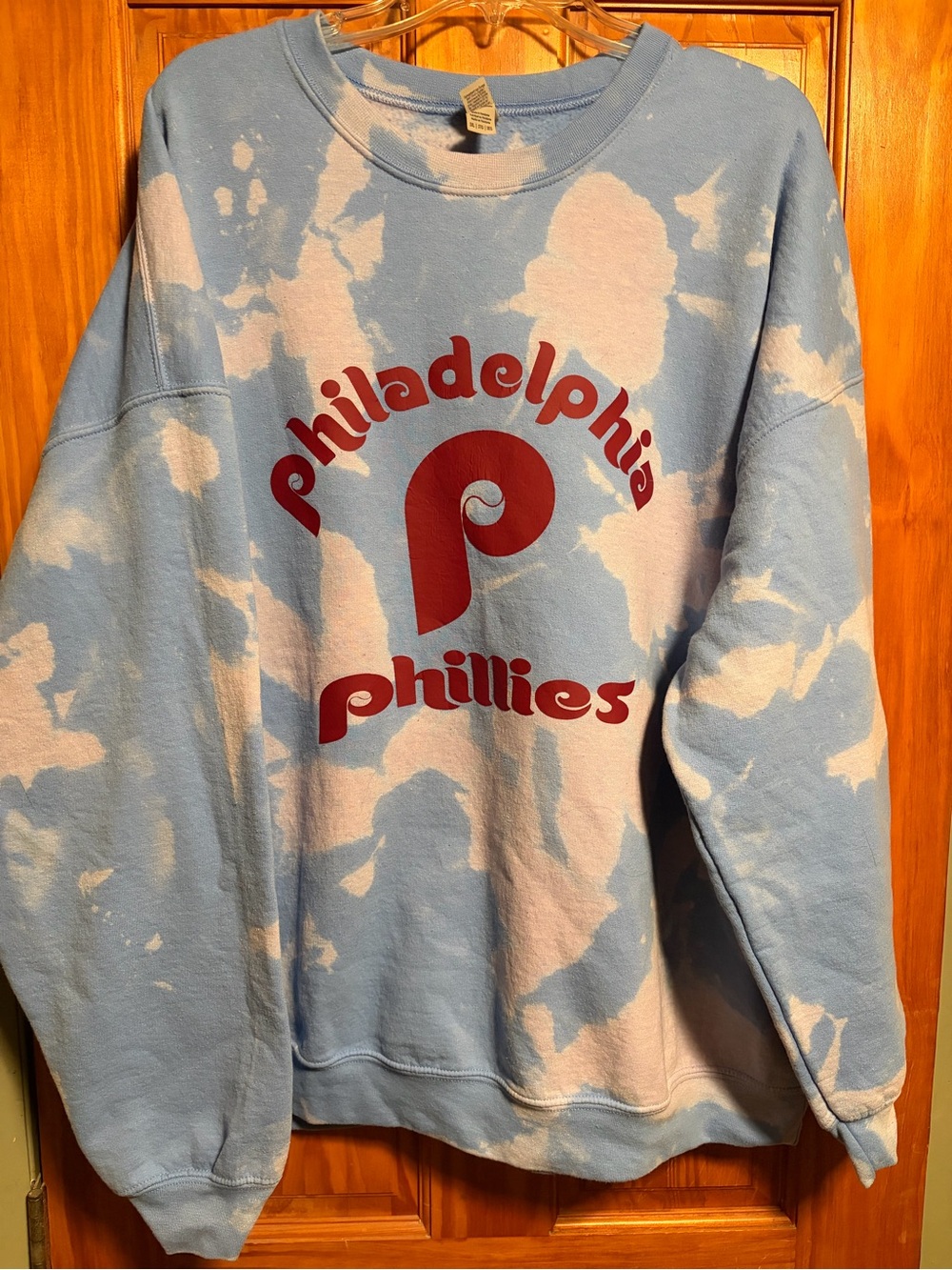Gildan Light Blue and White Tie-Dye Phillies Crewneck